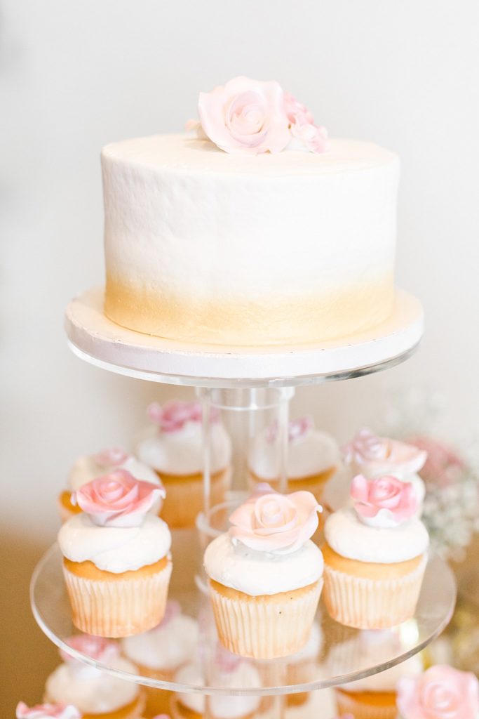 Bride, groom, bridal party, wedding ceremony, wedding venue, wedding photos, wedding inspo, the kiss, spring wedding, summer wedding, minnesota wedding photographer, mn wedding, mn wedding venue, details, lindsey white photography, color palette inspiration, Floral arrangement, floral bouquet, poses, st paul wedding, pink wedding dress, k and j catering
