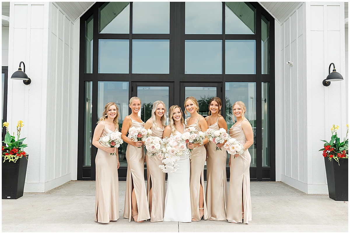 Bennet and Chloes wedding captured by Lindsey White Photography