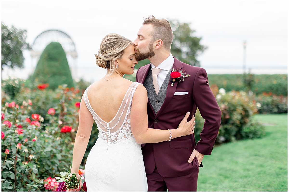 Minnesota Wedding photos by Lindsey White Photography