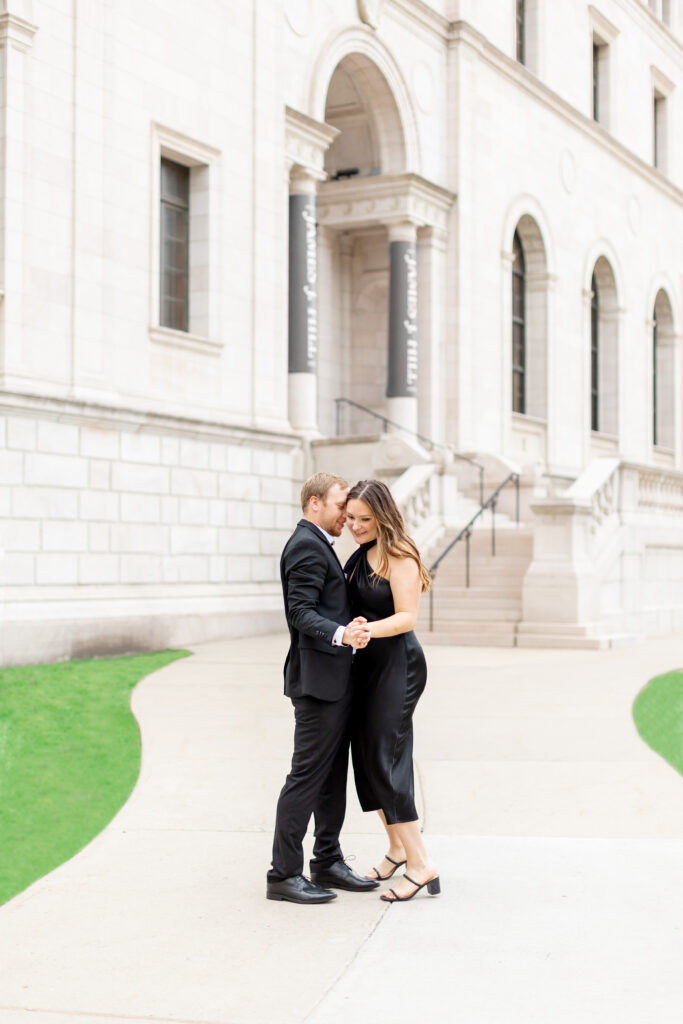 Rice Park, st paul library, marble stairs, st paul, engagement session,  photography, couple's photographer, lindsey white photography