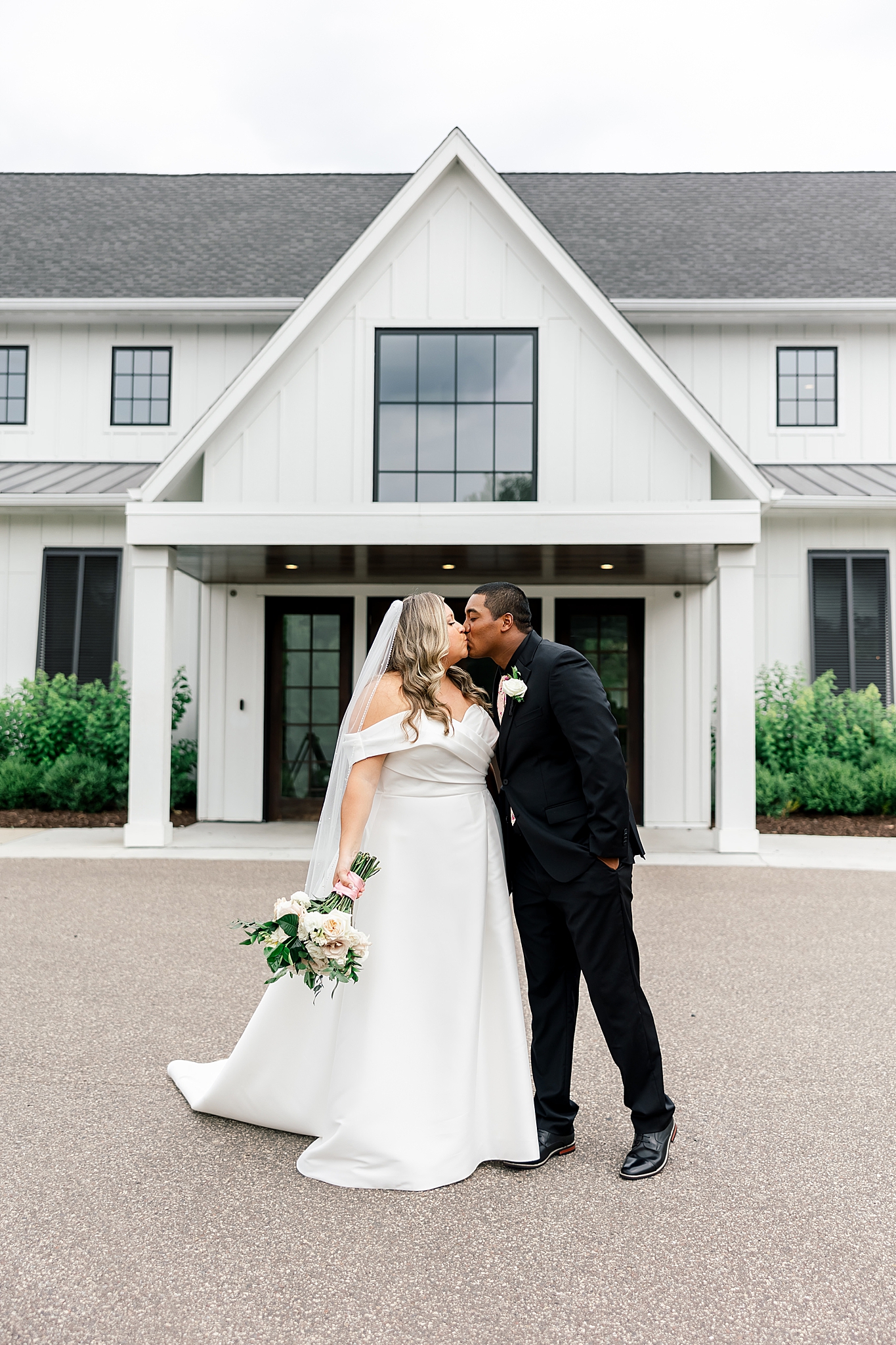 Destination wedding in Minnesota