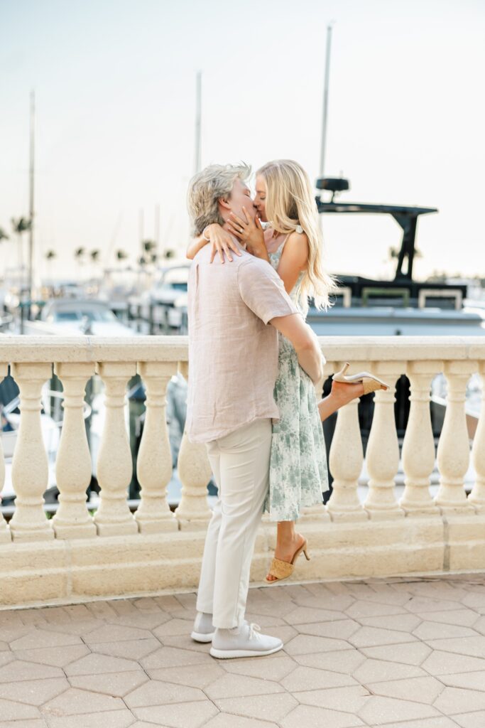 couple kissing at cape harbour